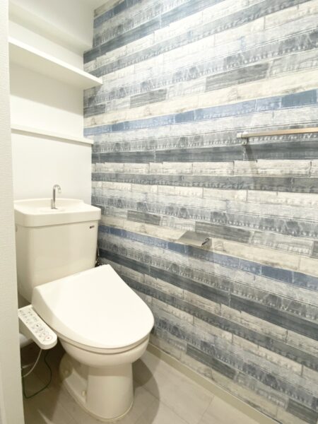 温水洗浄便座付きトイレ 温水洗浄便座付きトイレ