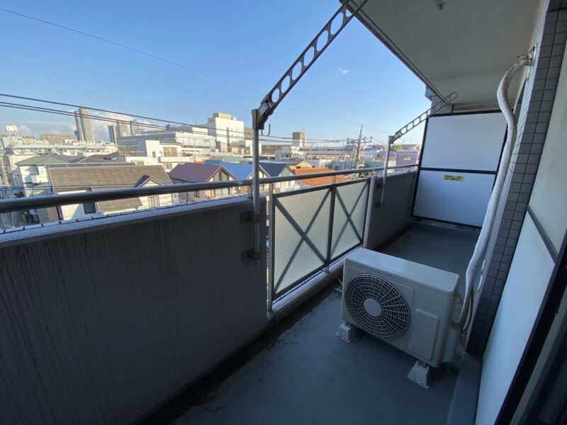 バルコニー バルコニー