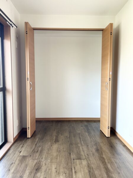 【クリーニング前】 (子供部屋) 【クリーニング前】 (子供部屋)