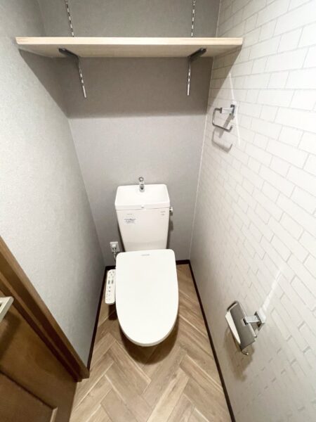 温水洗浄便座付きトイレ 温水洗浄便座付きトイレ