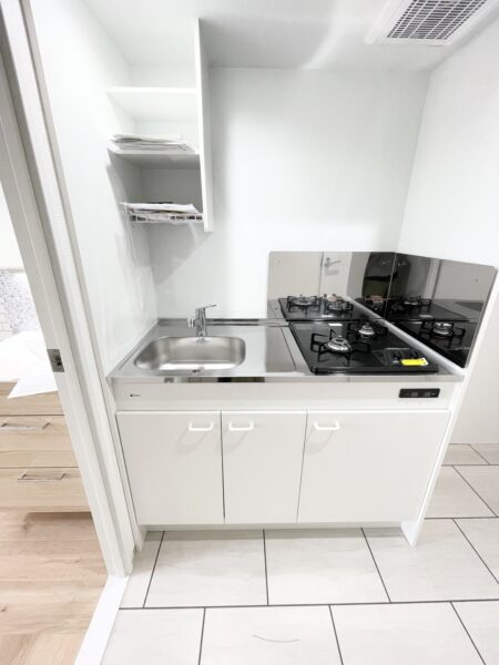 ※リノベ工事中 (キッチン) ※リノベ工事中 (キッチン)