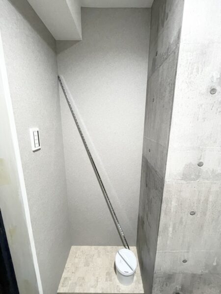 ※リノベ工事中 (玄関) ※リノベ工事中 (玄関)