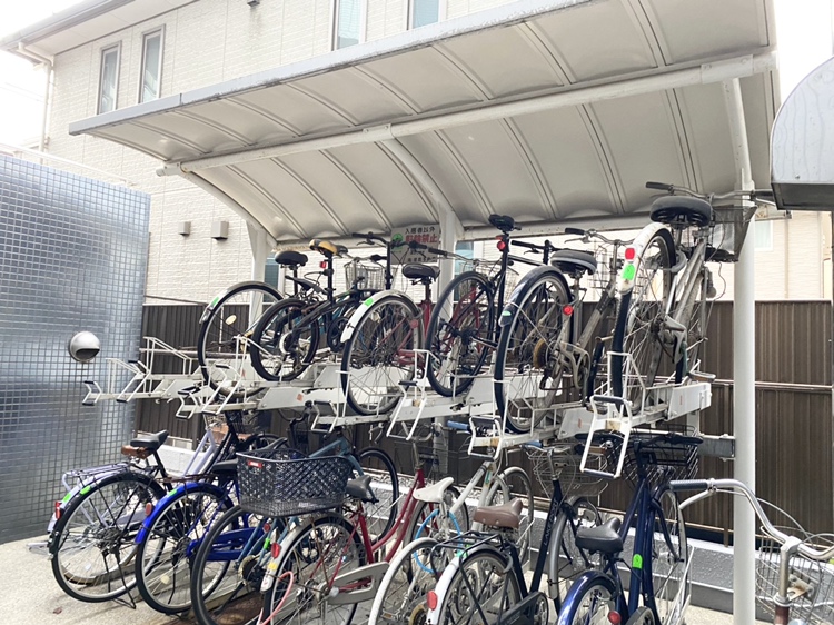 屋根付き駐輪場 屋根付き駐輪場